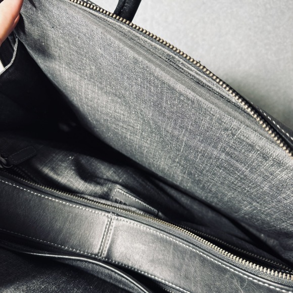 Levenger Black Leather Messenger Bag Briefcase Crossbody‎ Shoulder Strap Zips - Picture 12 of 14